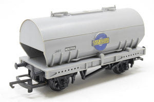 R564A HORNBY Cement wagon "BLUE CIRCLE" - UNBOXED