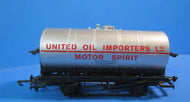 R6012-P01 HORNBY "UNITED OIL IMPORTERS Ltd." 20 Ton Tank Wagon - UNBOXED