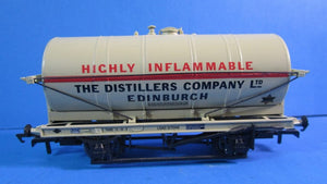 R6122 HORNBY 20 Ton Tank Wagon "THE DISTILLERS COMPANY" - BOXED