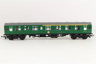 R622 HORNBY Mk1 CK composite corridor in BR green - S15873 - UNBOXED