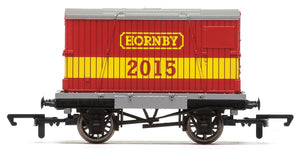 R6717 HORNBY Conflat Wagon with Container - 2015 Hornby Year Wagon - BOXED
