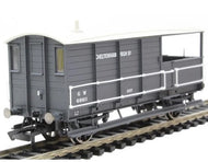 R6940 HORNBY GWR AA15 Toad 20 ton brake van 68611 in GWR grey - BOXED