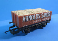 R717-P01 HORNBY 5 plank wagon "ARNOLD SANDS" Leighton Buzzard with sand load - UNBOXED