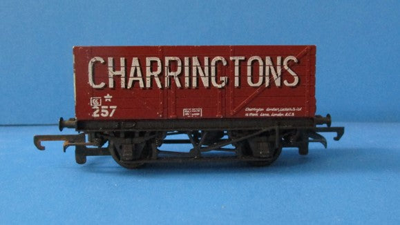 T1667 TRIX 12 Ton 7 Plank Wagon  