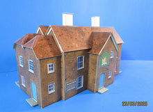 UB029 "THE KINGS ARMS HOTEL"