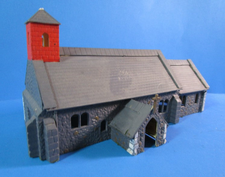 UB055 Village Church (Airfix Kit)