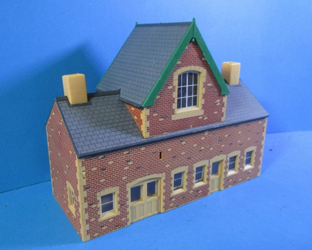 UB063 Hornby Station Building