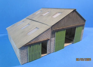 UB115 Farm Building with interior - built from a Metcalfe kit