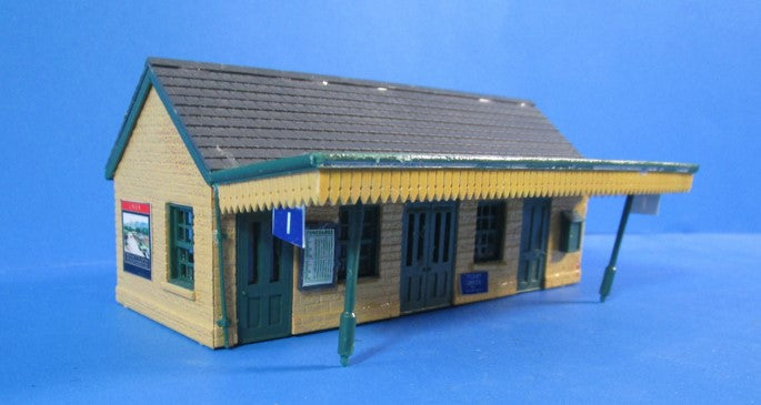 UB217 Country station ticket office and waiting room