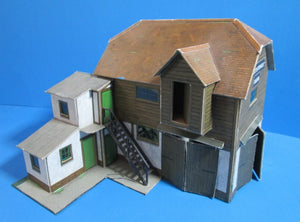 UB282 "GREYSTONES FARM" Barn & Hayloft (Superquick SQB26 - ready built)