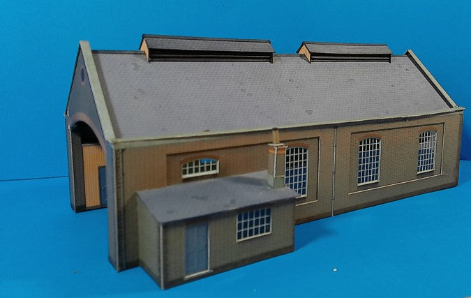 UB334 Double road engine shed (Superquick)