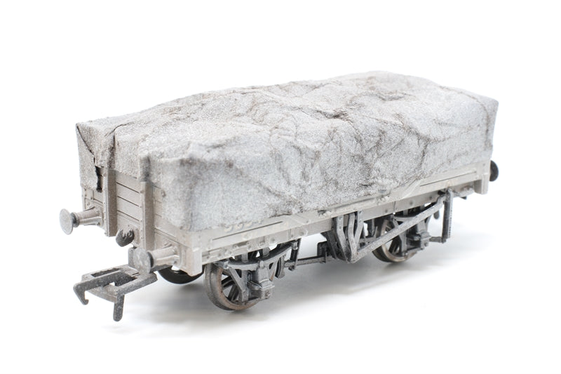 33-088 BACHMANN 5 Plank China Clay Wagon number 94060 with flat hood in GWR Grey livery with weathered finish - BOXED