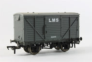 37-800A BACHMANN 12 Ton planked ventilated van in LMS grey - UNBOXED