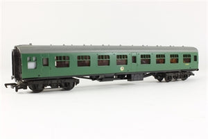 37121 MAINLINE BR Mk1 Corridor 2nd S25915 SK in BR Green - BOXED