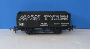 37459 MAINLINE 20T mineral wagon 'Avon Tyres' black - UNBOXED