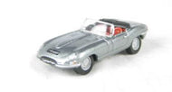 76ETYP003 OXFORD DIECAST Jaguar E-Type Series 1 roadster in opalescent silver grey 