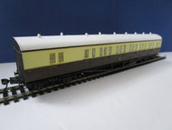 937320-P001 MAINLINE Suburban 'B Set' Coach in GWR Chocolate & Cream 6896 (Kadee Couplings at both ends) - BOXED