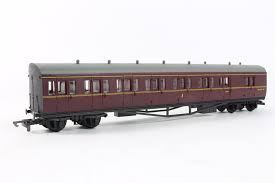 937321 MAINLINE 60' Suburban 'B' coach set W6447W