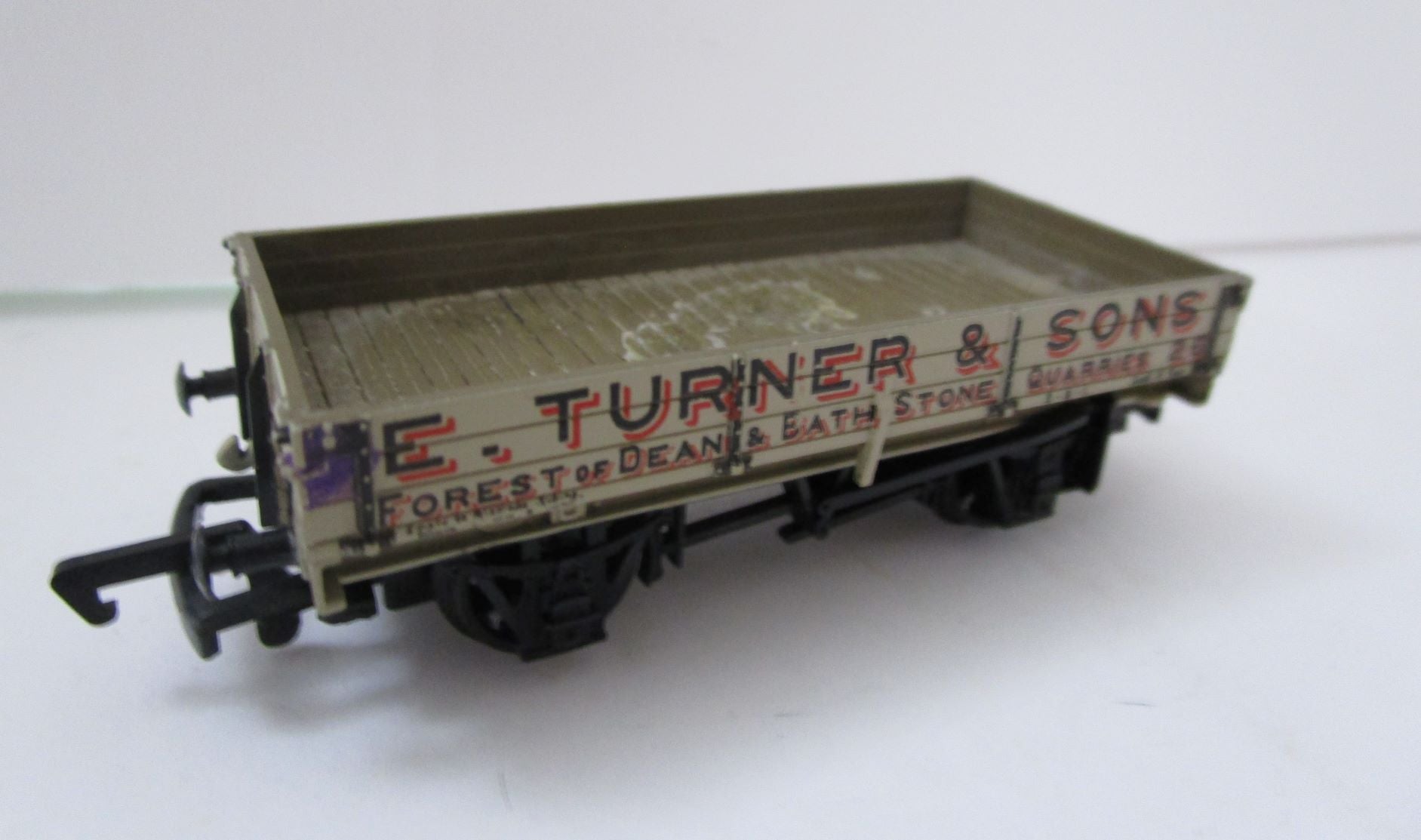 937362-P01 MAINLINE 3 Plank Wagon 