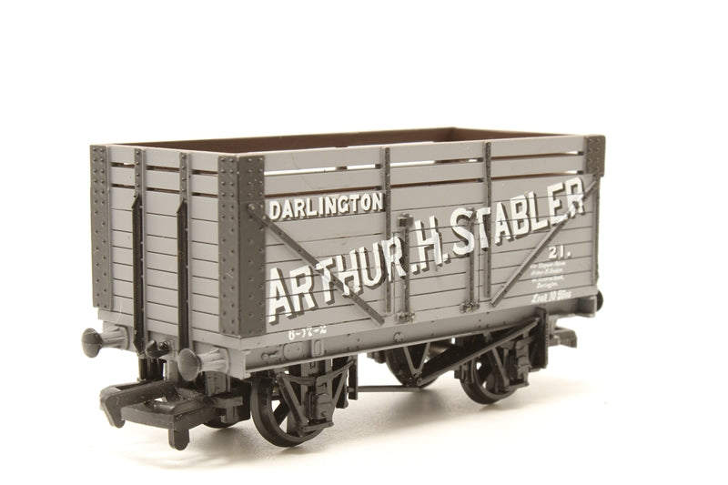 937363 MAINLINE  7 Plank Wagon with Coal Rail - 'Arthur H Stabler'