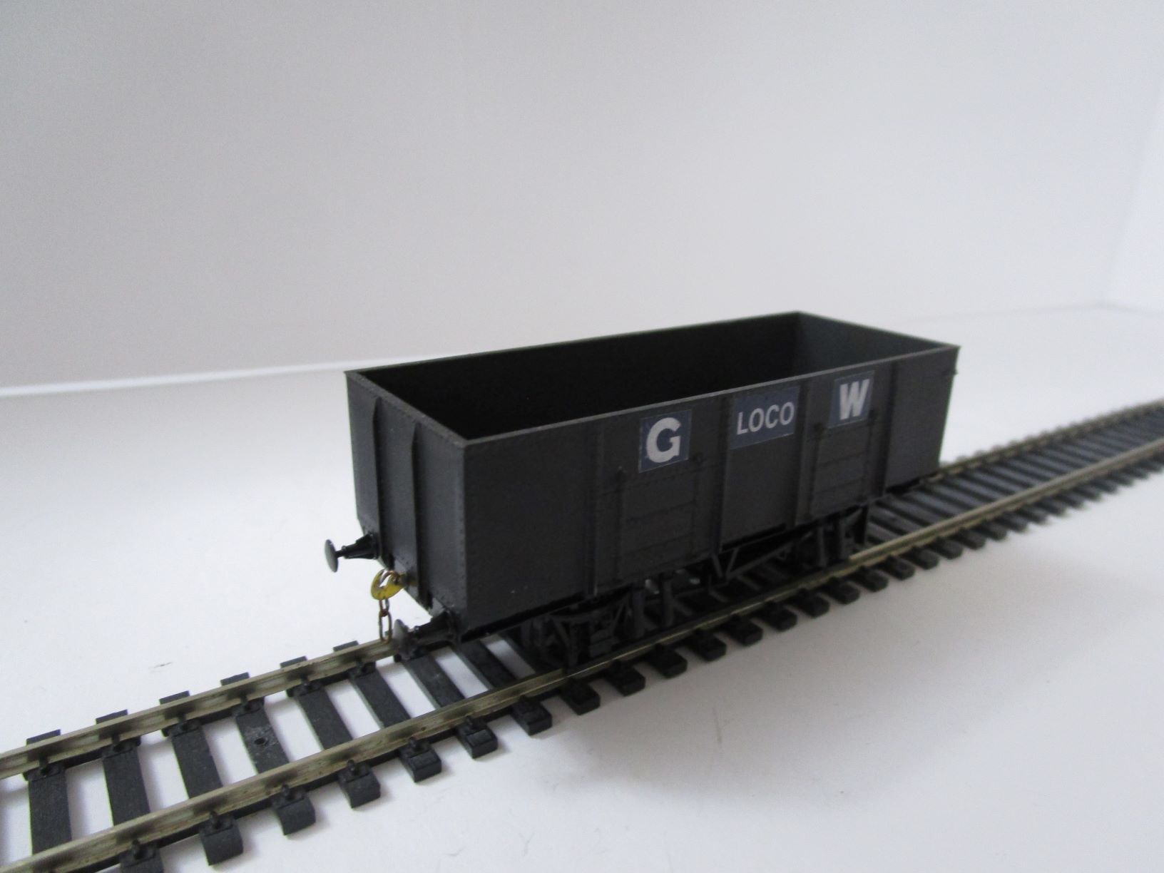 937390-P001 MAINLINE 20T Mineral Wagon - reletterd as 