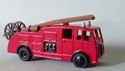 E61 P&D MARSH Fire Engine Dennis F7 pump escape (intro. 1949) - N Gauge - unpainted