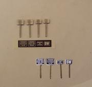 PW122 P&D MARSH  Trackside signs incl. printed notices - OO Gauge - unpainted