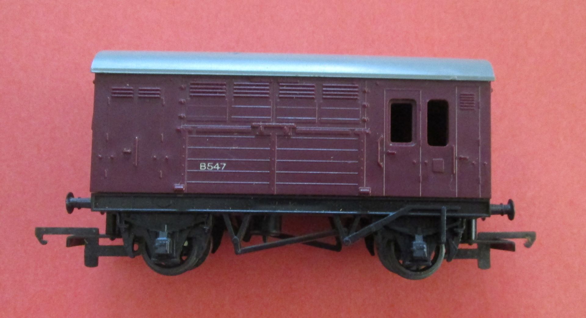 R123A HORNBY TRIANG BR Horsebox - UNBOXED