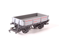 R151 HORNBY 3 plank wagon "The Patent Victoria Stone Company" of Groby. - UNBOXED