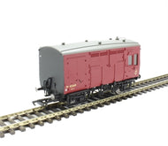 R6679 HORNBY BR Horsebox M42369