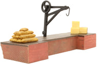 R8605 HORNBY SKALEDALE Loading stage and crane