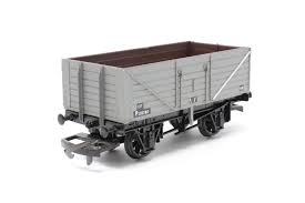 B10 DAPOL 7 plank wagon in BR grey P130288