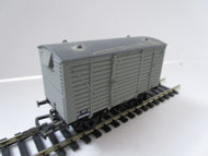 B22 DAPOL Ventilated van (ex-LMS) in BR grey M501085 - BOXED