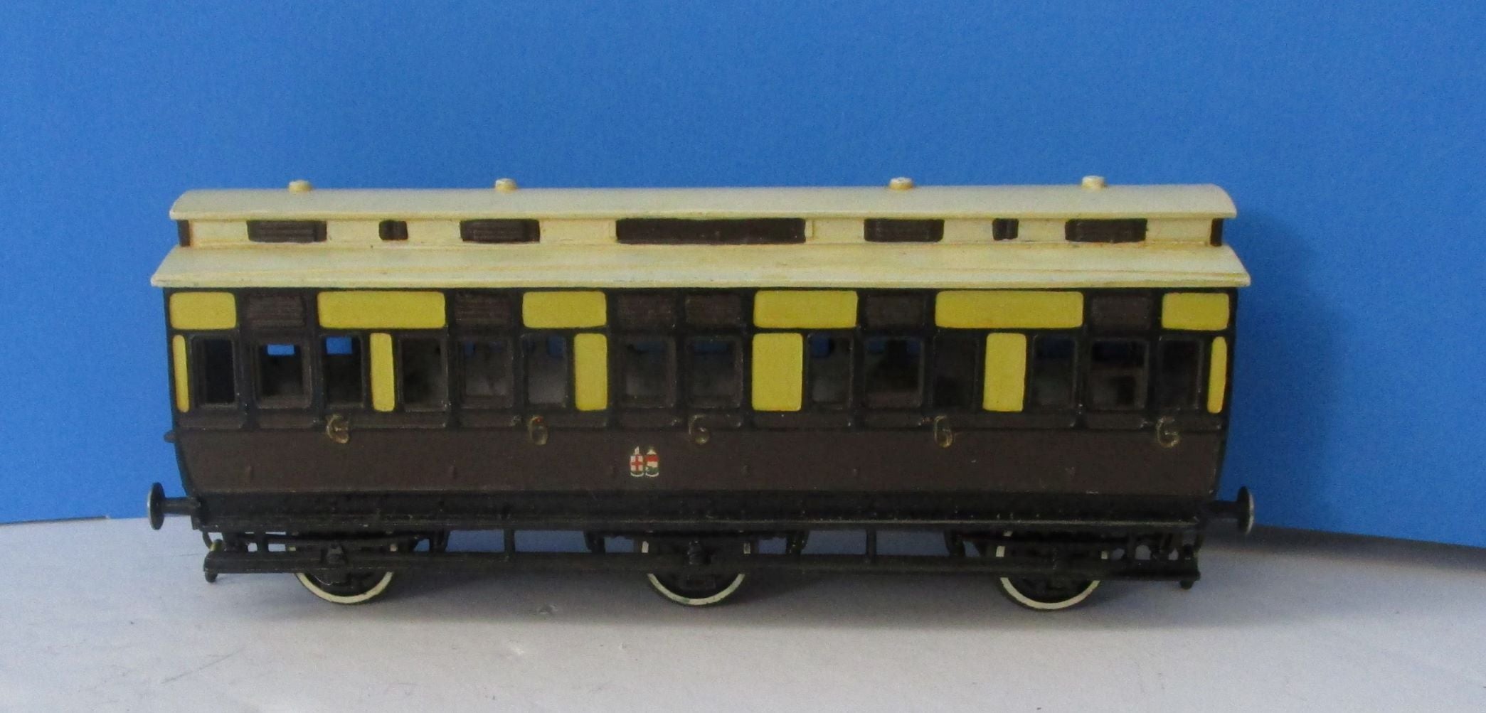 BMTC055 Kit built GWR 6 wheel third class coach - Unboxed