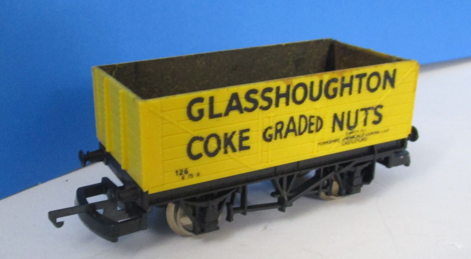 L305612A LIMA 7 Plank Open Wagon 'Glasshoughton' - with coal load - BOXED
