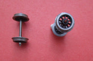 MGW10.5/10So 10.5mm 10 Spoke Wheels 26mm PP Axles - 1 pair, steel rims with plastic centres