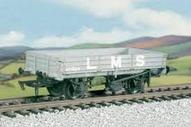 RAT-5073 RATIO LMS 12 Ton medium goods wagon kit - OO Gauge