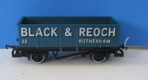 R021-P01 HORNBY  Mineral Wagon  "Black & Reoch, Rotherham. No. 22 - UNBOXED