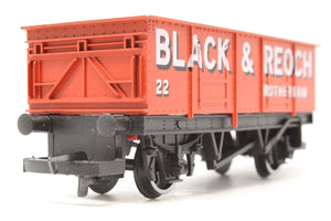 R021 HORNBY  Mineral Wagon  "Black & Reoch, Rotherham. No. 22