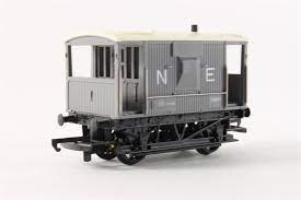 R114 HORNBY Brake Van N.E. 178595