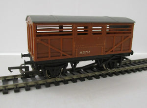 R122 HORNBY TRIANG Cattle/sheep wagon