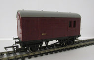 R123A-P001 HORNBY TRIANG BR Horsebox B647 - UNBOXED