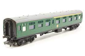 R222 HORNBY B.R Mk1  Southern Region green livery Corridor Composite S15873 (Unboxed)