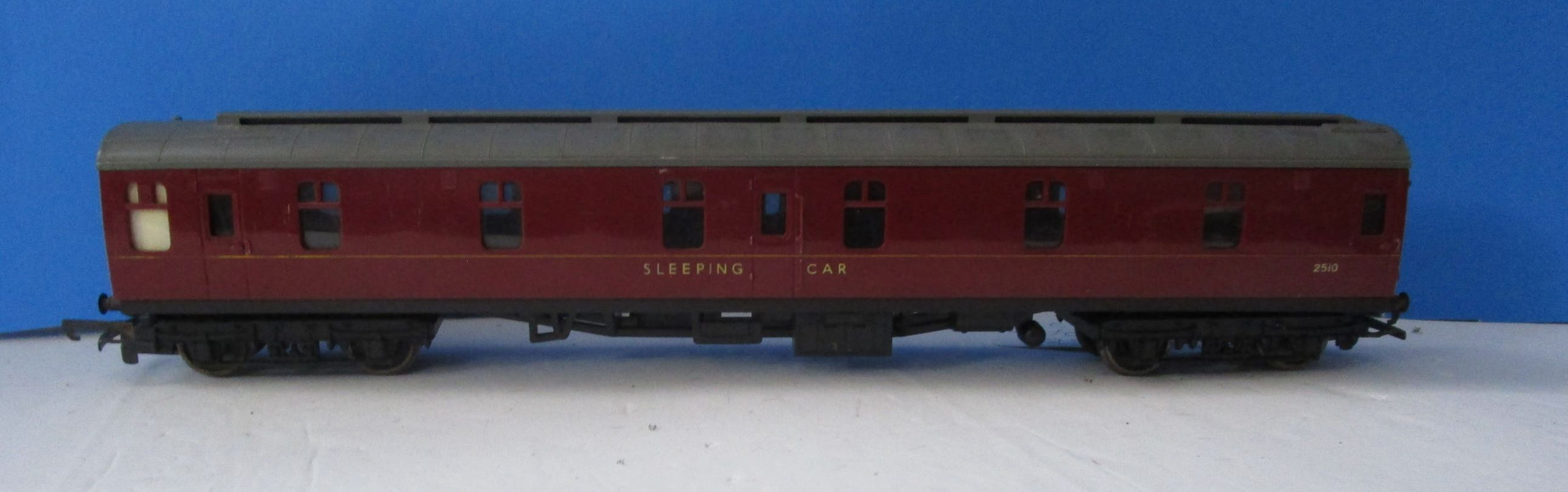 R339-P02 HORNBY B.R Second Class Sleeping Car 2510 - UNBOXED