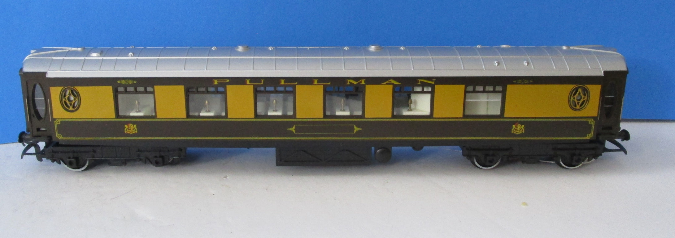 R4143 HORNBY Pullman K class 1st parlour car - UNBOXED