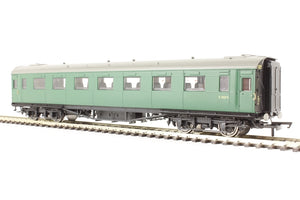 R4538A HORNBY Ex-SR Unconverted open 2nd class coach in BR green - BOXED