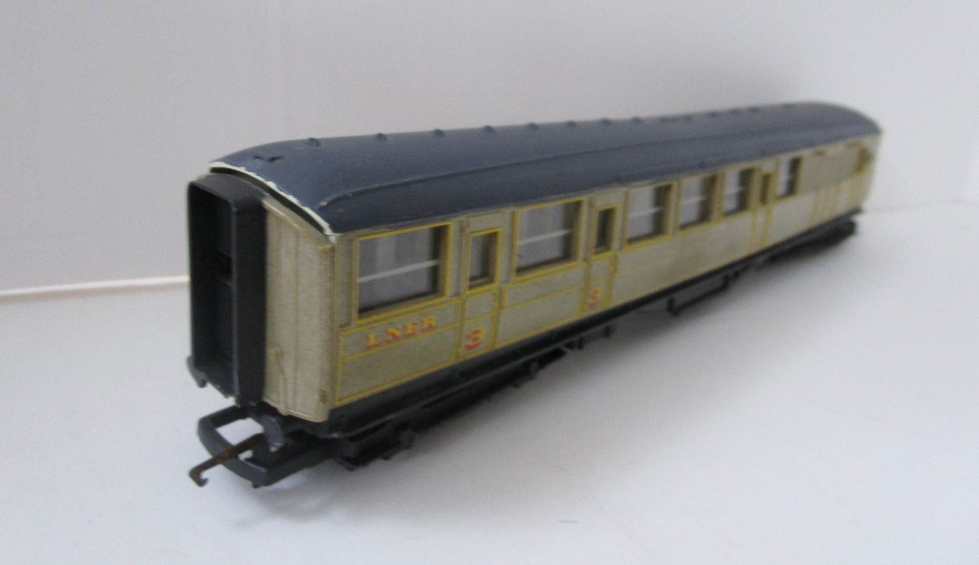 R478-P01 HORNBY LNER Gresley Brake Composite coach teak 4237 - black roof