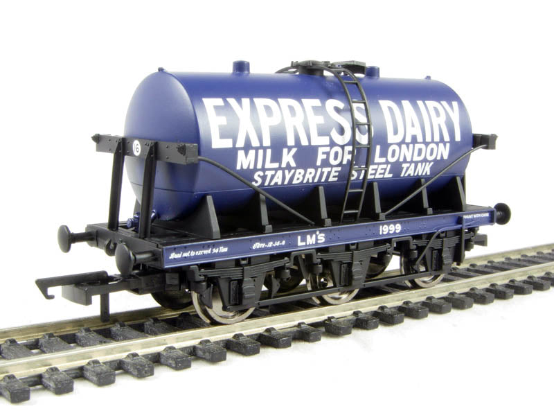 R6404 HORNBY  6 wheel milk tanker 