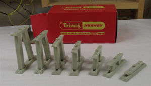 R654 HORNBY   Inclined piers pack of 7