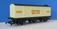 R671 HORNBY  LMS 6 Wheel Insulated Milk Van - BOXED